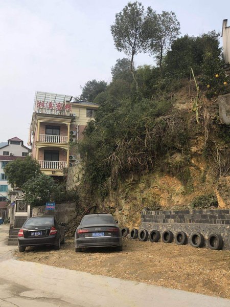 Kaihua Xiang Xi Inn Over view