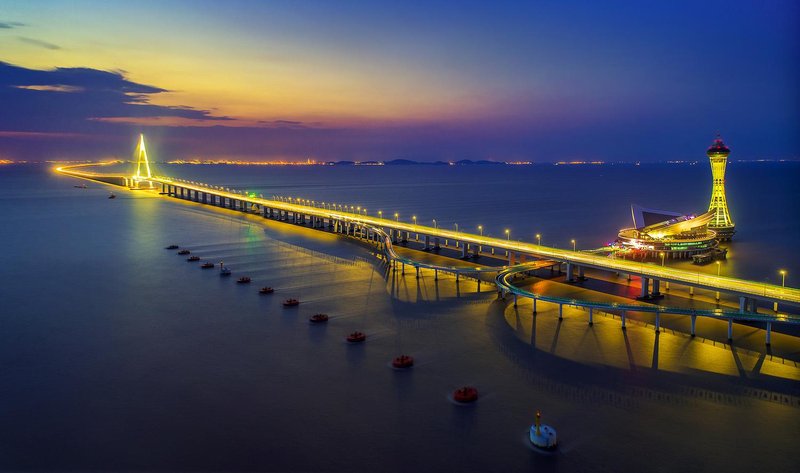 Haitian Yizhou Offshore Platform Hotel Over view