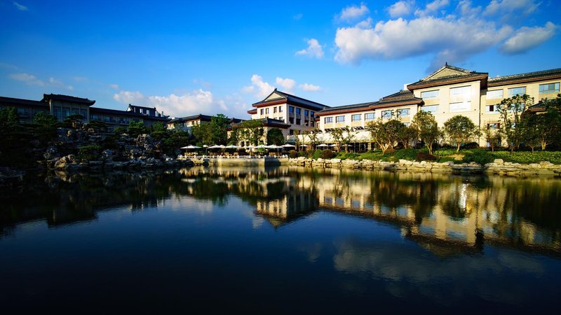 Rainbow Bridge Hotel Over view