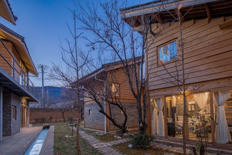 Xianlv Baisha Snow Mountain HostelOver view