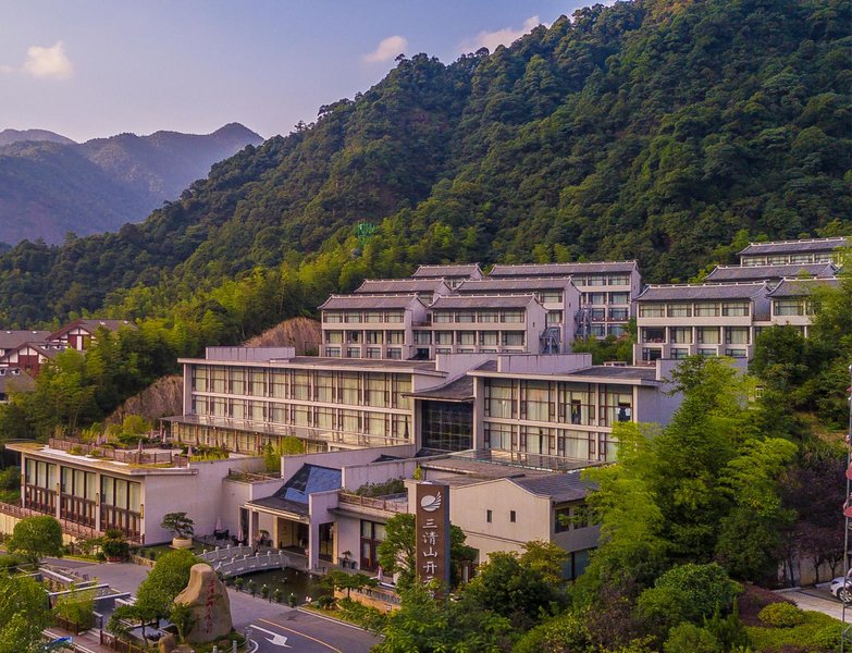 Grand New Century Resort Sanqingshan Shangrao over view