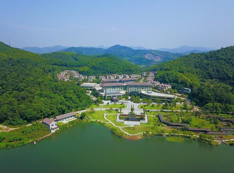 Fubang Sunhu Hotel over view