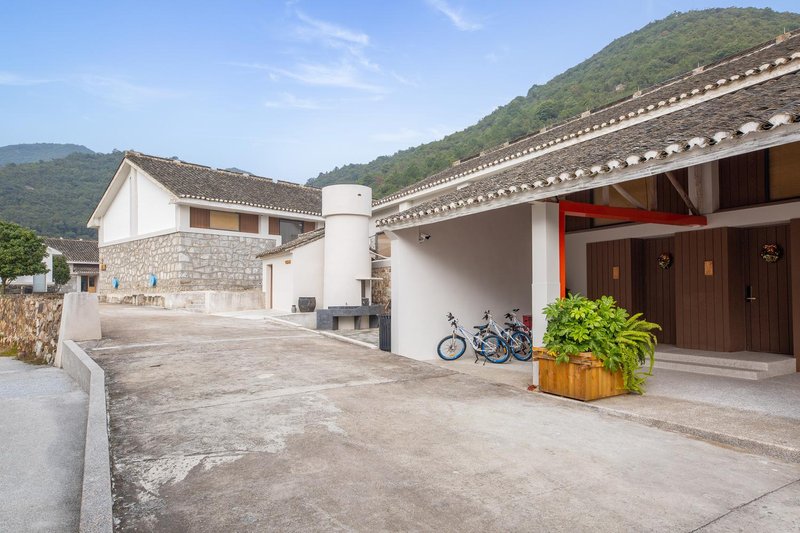 Miya Lost Villa Huchen Barn Resort Over view