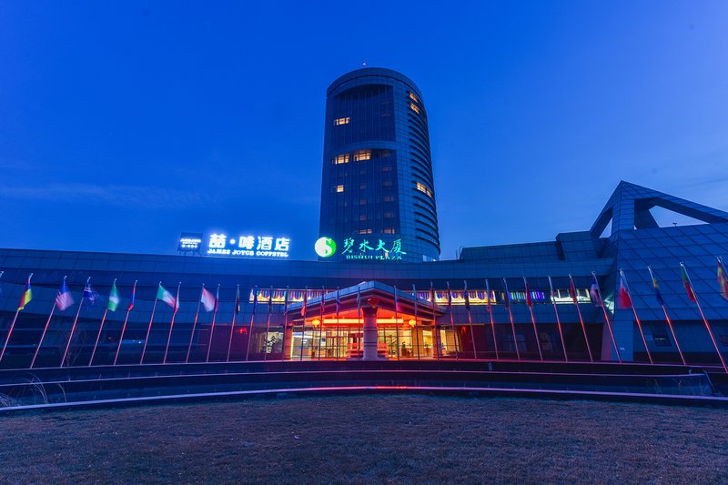 喆啡酒店(北京碧水庄园朱辛庄地铁站店)外景图