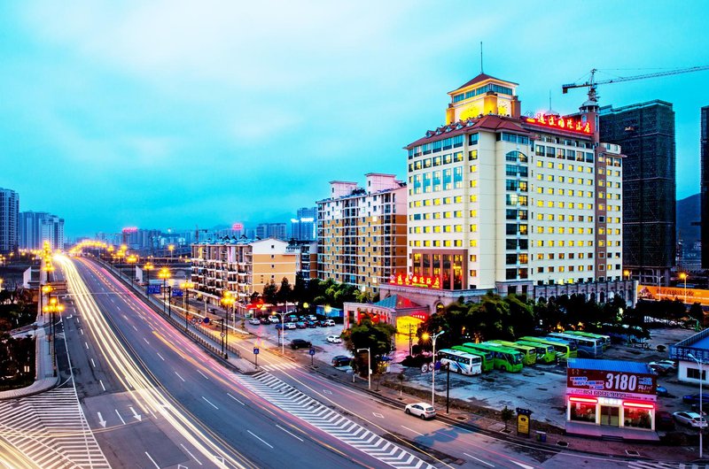 Tongda International Hotel Over view