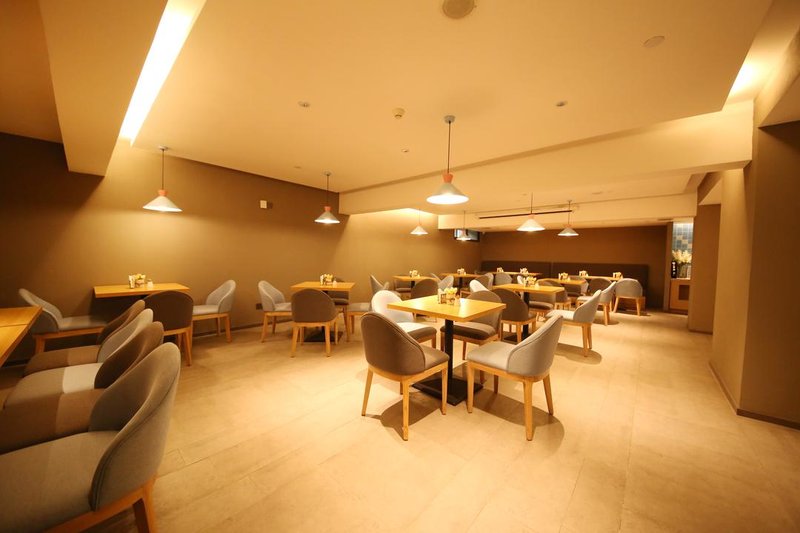 Home Inn neo (Wangcheng park subway station) Restaurant