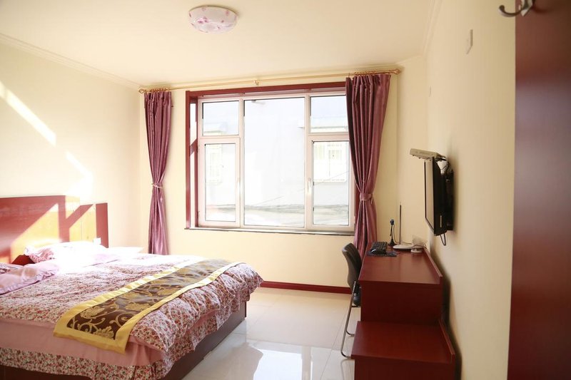 Maple Leaf Express Hotel 客房