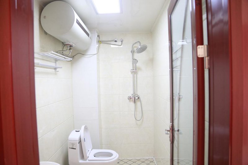 Maple Leaf Express Hotel 客房