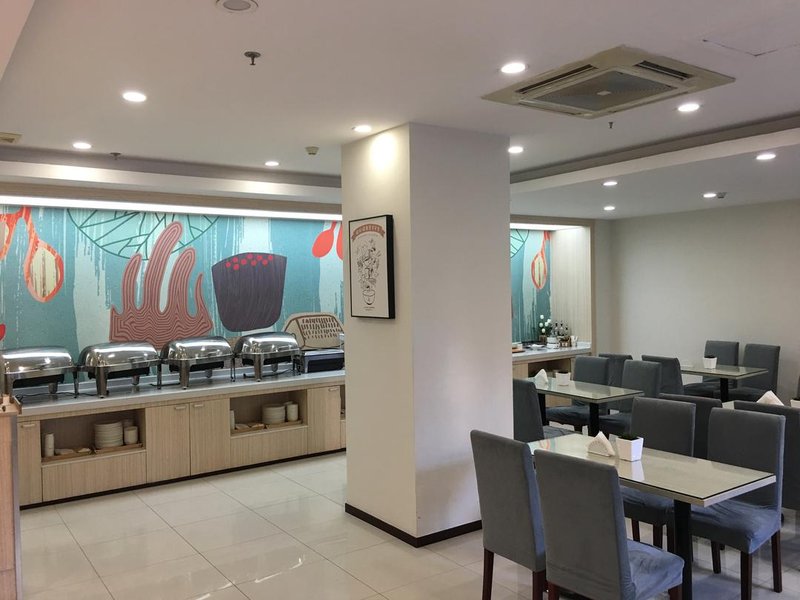 Hanting Express Changchun Street Restaurant