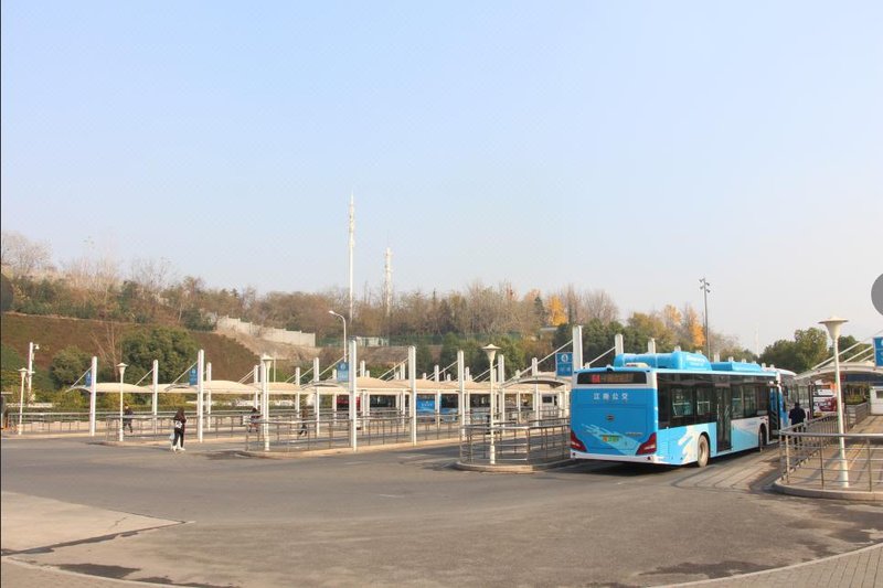 Home Inn Selected (Nanjing Railway Station North Square Xuanwu Lake) Over view