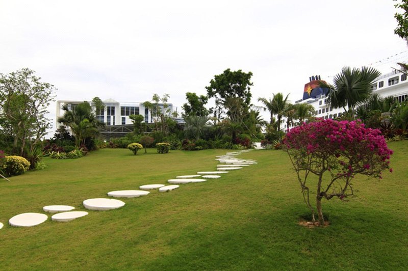 Phoenix Island Haitian Shengyan Seaview Hotel Over view