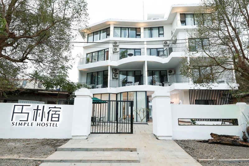 Simple HostelOver view