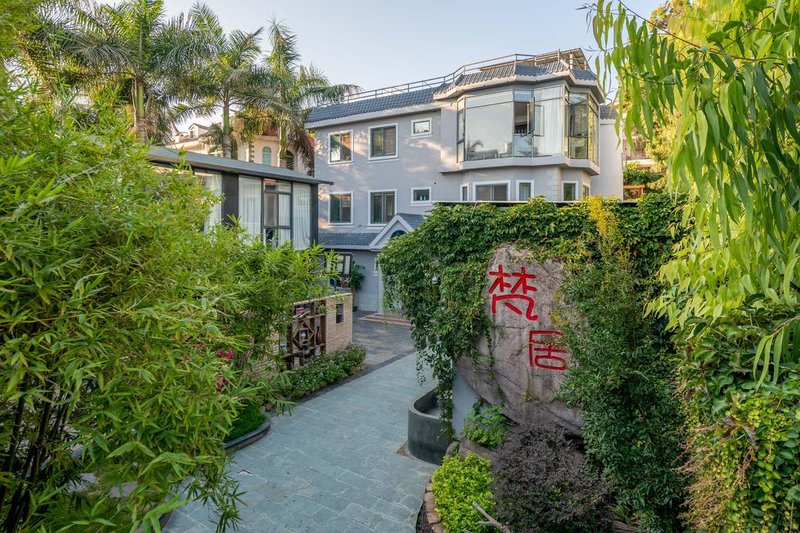 Fanju Jingxin Courtyard Over view