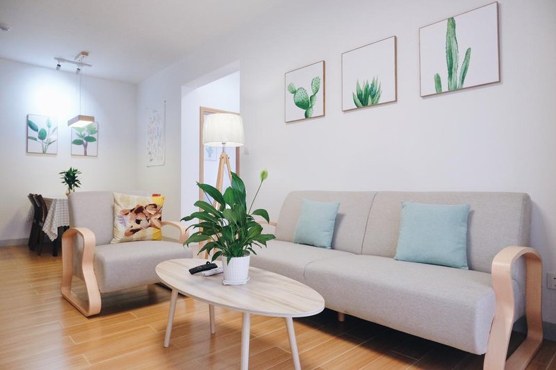 Home Rainbow GGuest Room