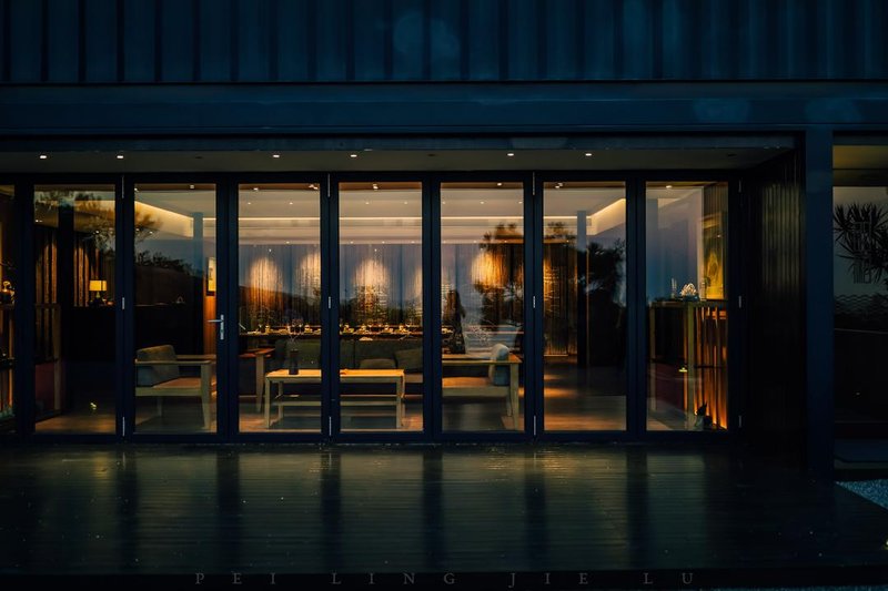 Nashare HotelOver view