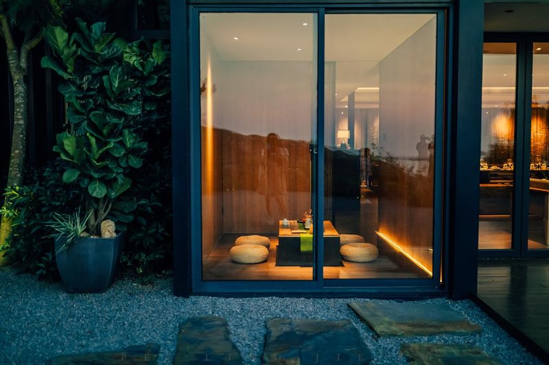 Nashare HotelOver view