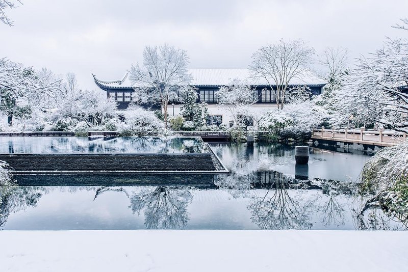 Four Seasons Hotel Hangzhou at West Lake Over view