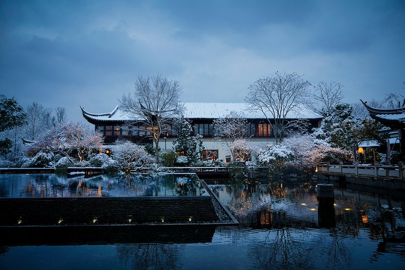 Four Seasons Hotel Hangzhou at West Lake Over view