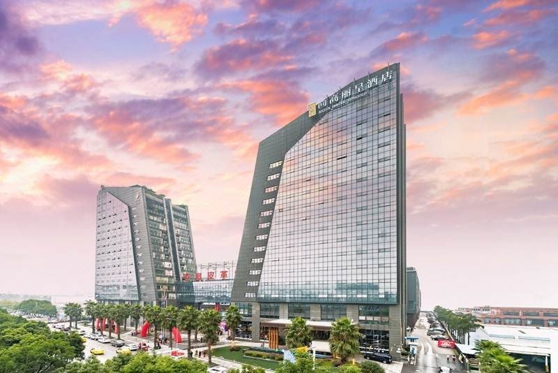 Rezen Hotel Chongqing Sungold Over view