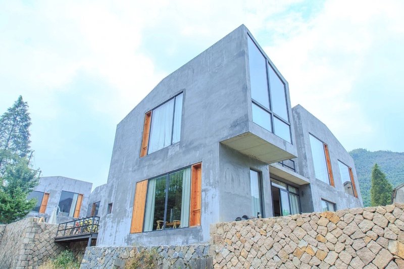 Qingjing Yuanshe Yitian Over view