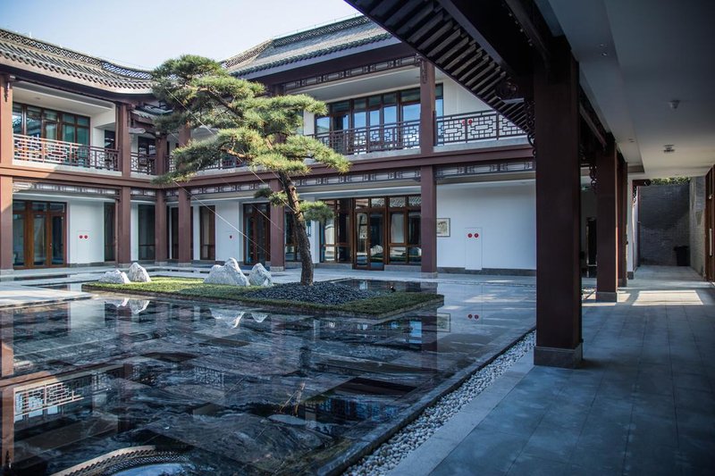 Yangzhou Seclusive Life Hot Spring ResortOver view