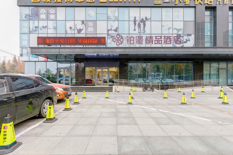 Boman Boutique HotelOver view