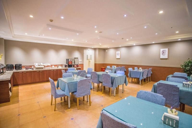 Home Inn (Wanhan Lingjiaohu Metro Station Wanda Plaza) Restaurant