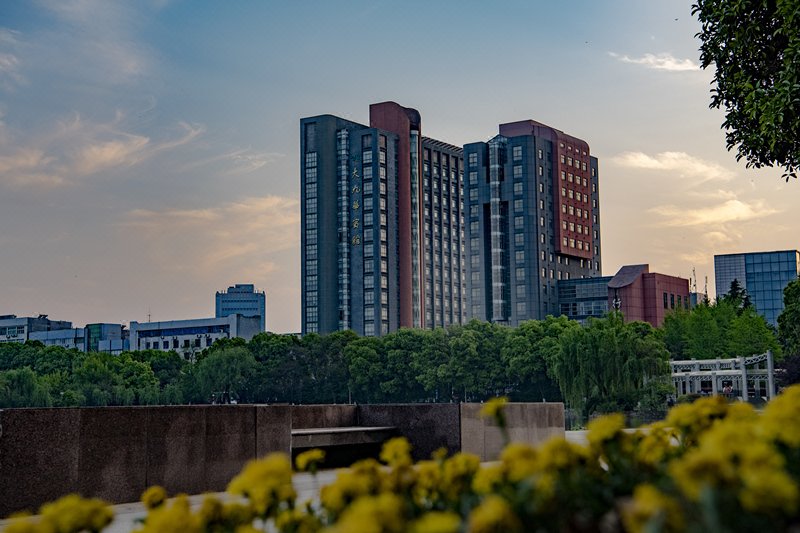 Dajiuhua Hotel (Mount Jiuhua)Over view