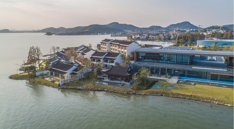 Landison Dongqian Lake Resort Ningbo over view