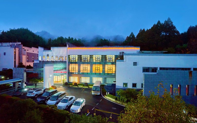 Tangquan Hotel Huangshan Over view