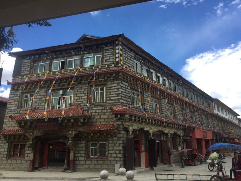 Barak tourist reception center hotelOver view