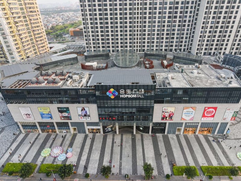 Q Apartment Over view