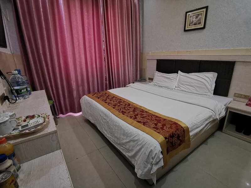 69 Express HotelGuest Room