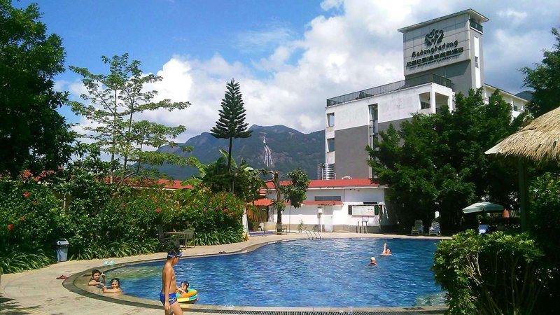 Badengbadeng Hot Spring Hotel Over view