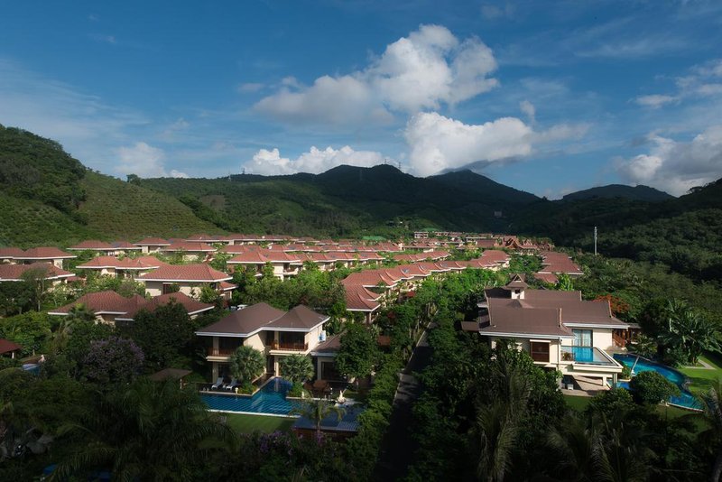 Sanya Ocean Sonic Banling Hotspring Resort Over view