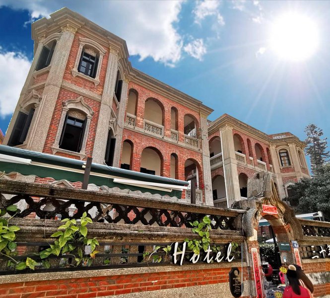 Thirties Holiday Villa Xiamen Over view