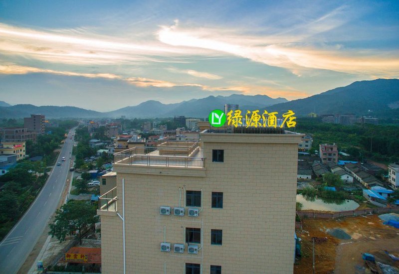 Lvyuan Holiday Hotel Over view
