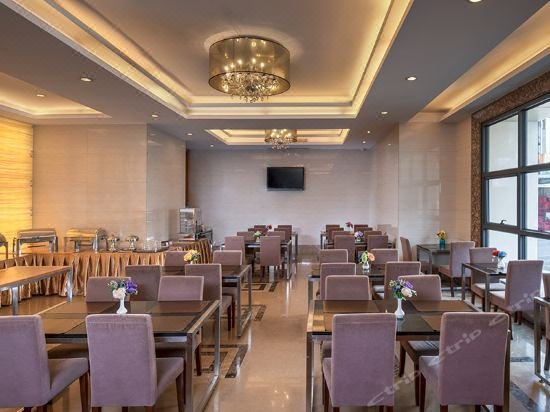 Huanying Hotel Dongyuan Restaurant