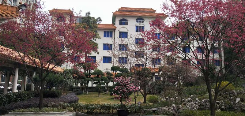 Rongtong Zhongnan Garden HotelOver view