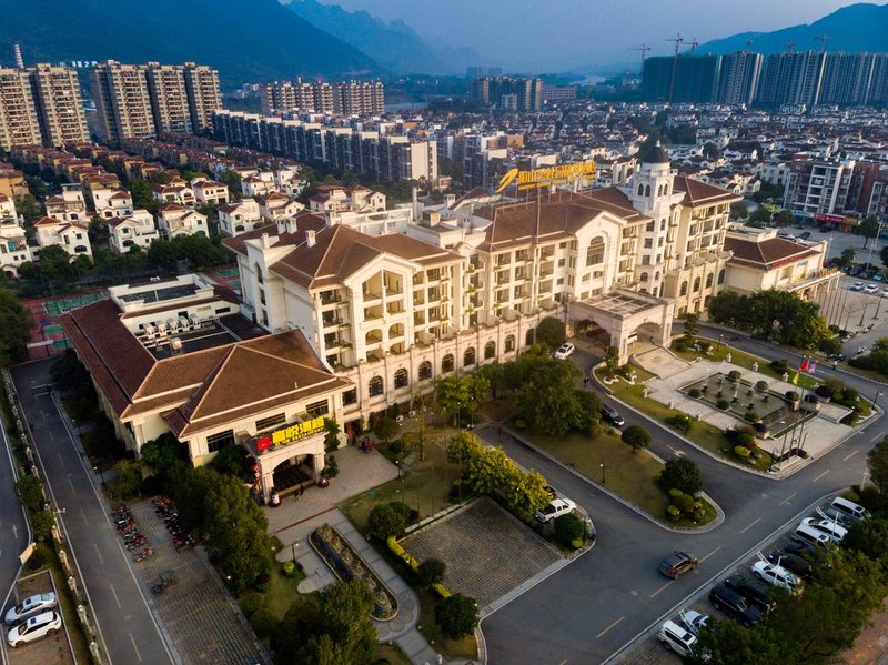 YangShan Country Garden Phoenix Hotel Over view