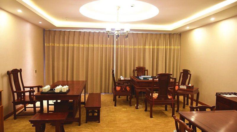 Chunlin Hotel meeting room