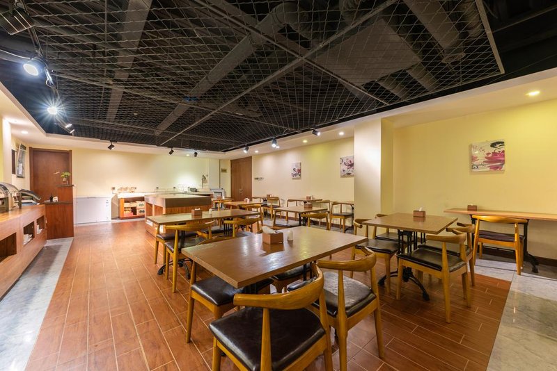 JAMES JOYCE COFFETEL Restaurant