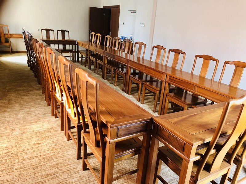 Chunlin Hotel meeting room