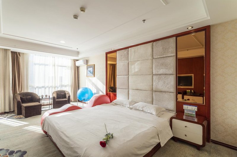 Delong HotelGuest Room