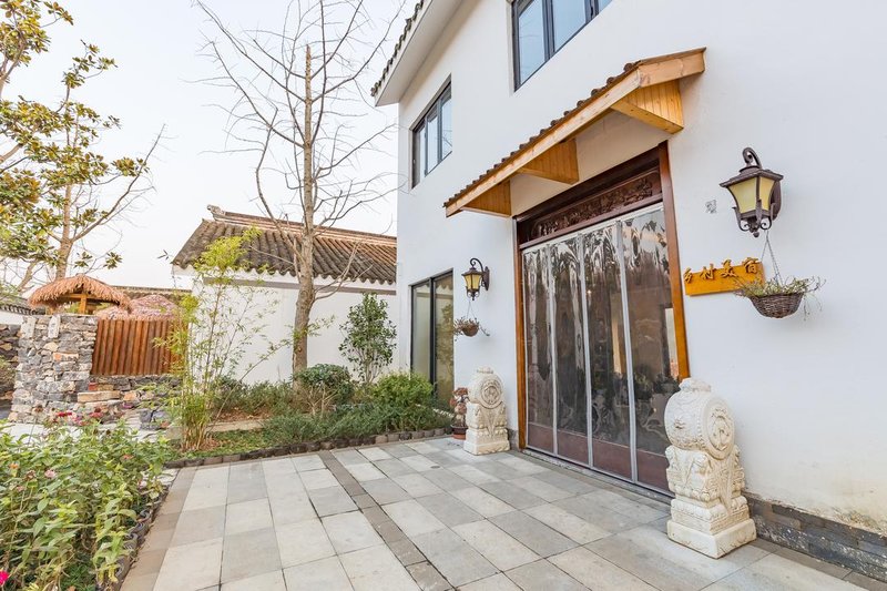 Jiju Chalet Over view