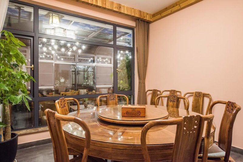 Lingfeng Shanju HostelRestaurant