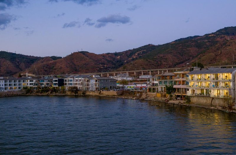 Xinyue Yajee Inn Over view