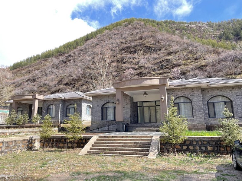 Wutaishan initial heart garden 酒店外观