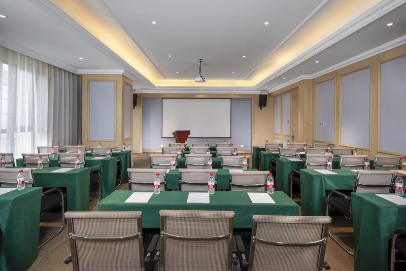 Vienna International Hotel (Changchun FAW) meeting room