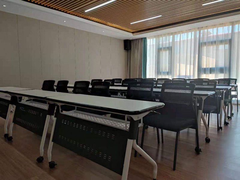 Lejia Yanxuan Hotel (Hailiang Square Metro Wanghong Street) meeting room